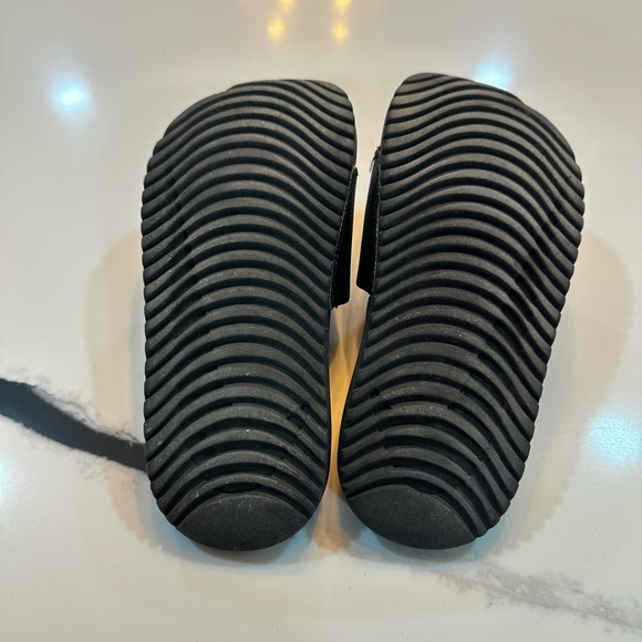 Nike Youth 12C Slides - Black / White - Picture 2 of 2